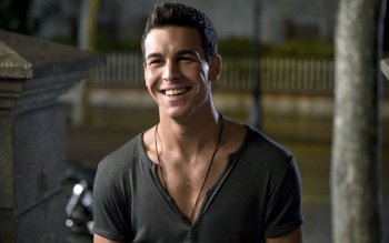 Celebrity - Mario Casas Wallpapers and Backgrounds ID : 328604