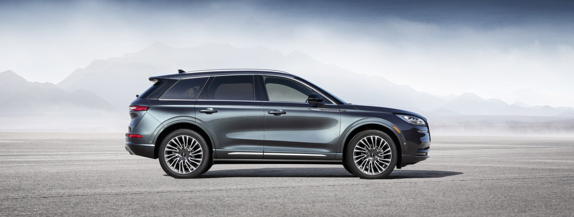Download SUV Car Lincoln Vehicle Lincoln Corsair 4k Ultra HD Wallpaper