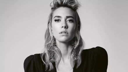 earrings monochrome actress English Celebrity Vanessa Kirby HD Desktop Wallpaper | Background Image