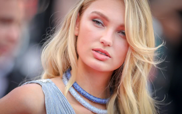 blonde face Dutch model woman Romee Strijd HD Desktop Wallpaper | Background Image