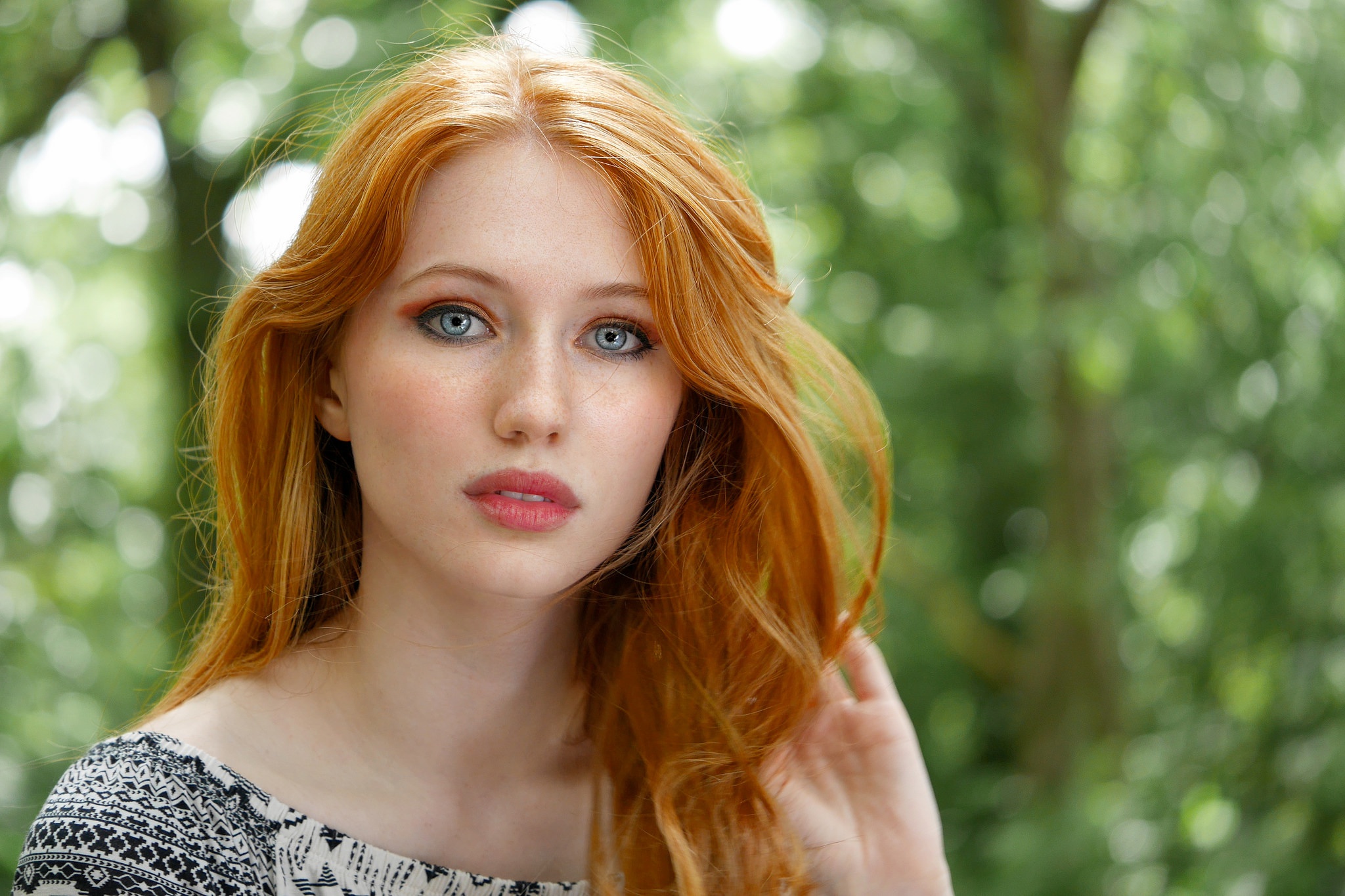 Download Bokeh Face Blue Eyes Redhead Woman Model HD Wallpaper