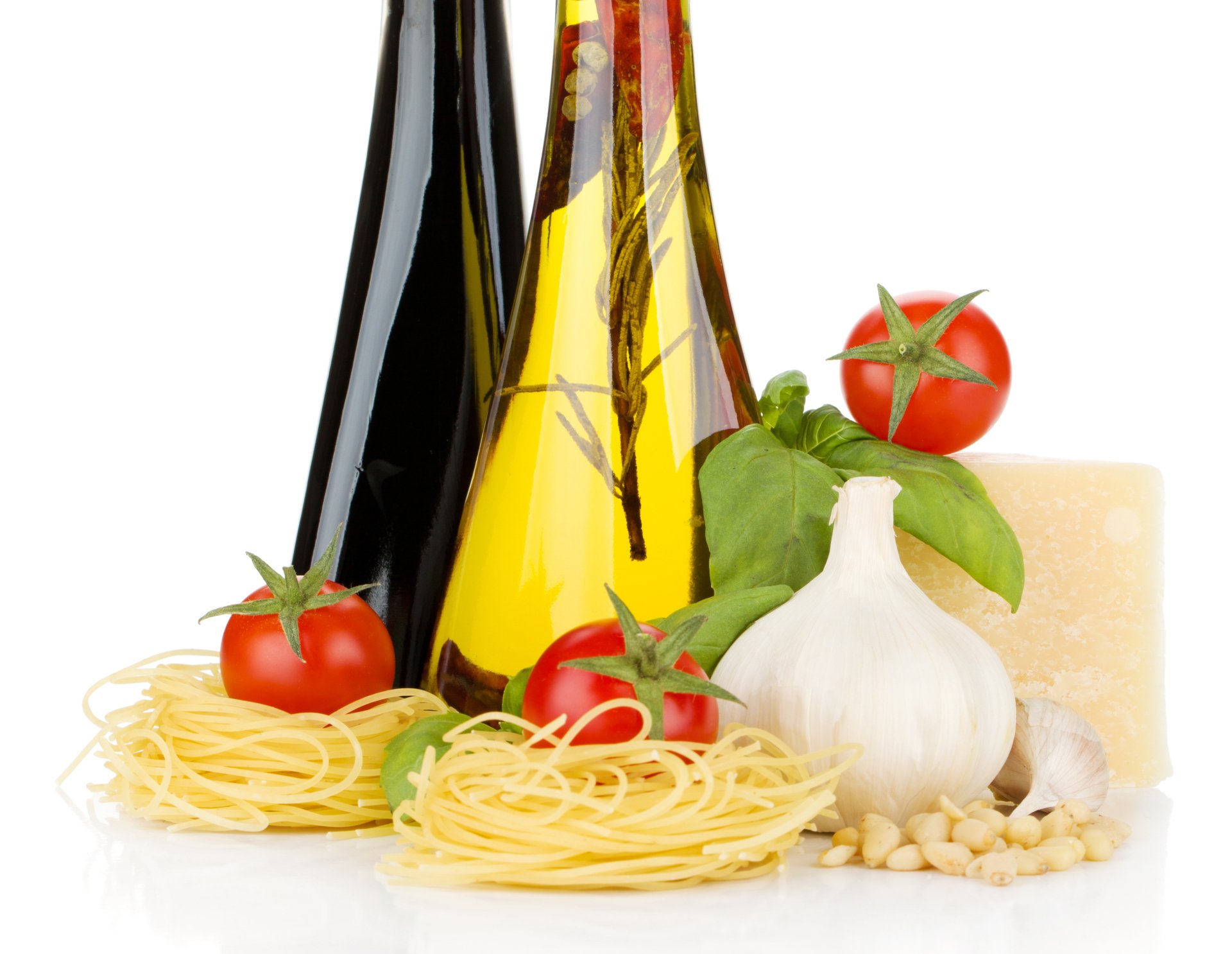 Download Tomato Pasta Oil Food Still Life HD Wallpaper