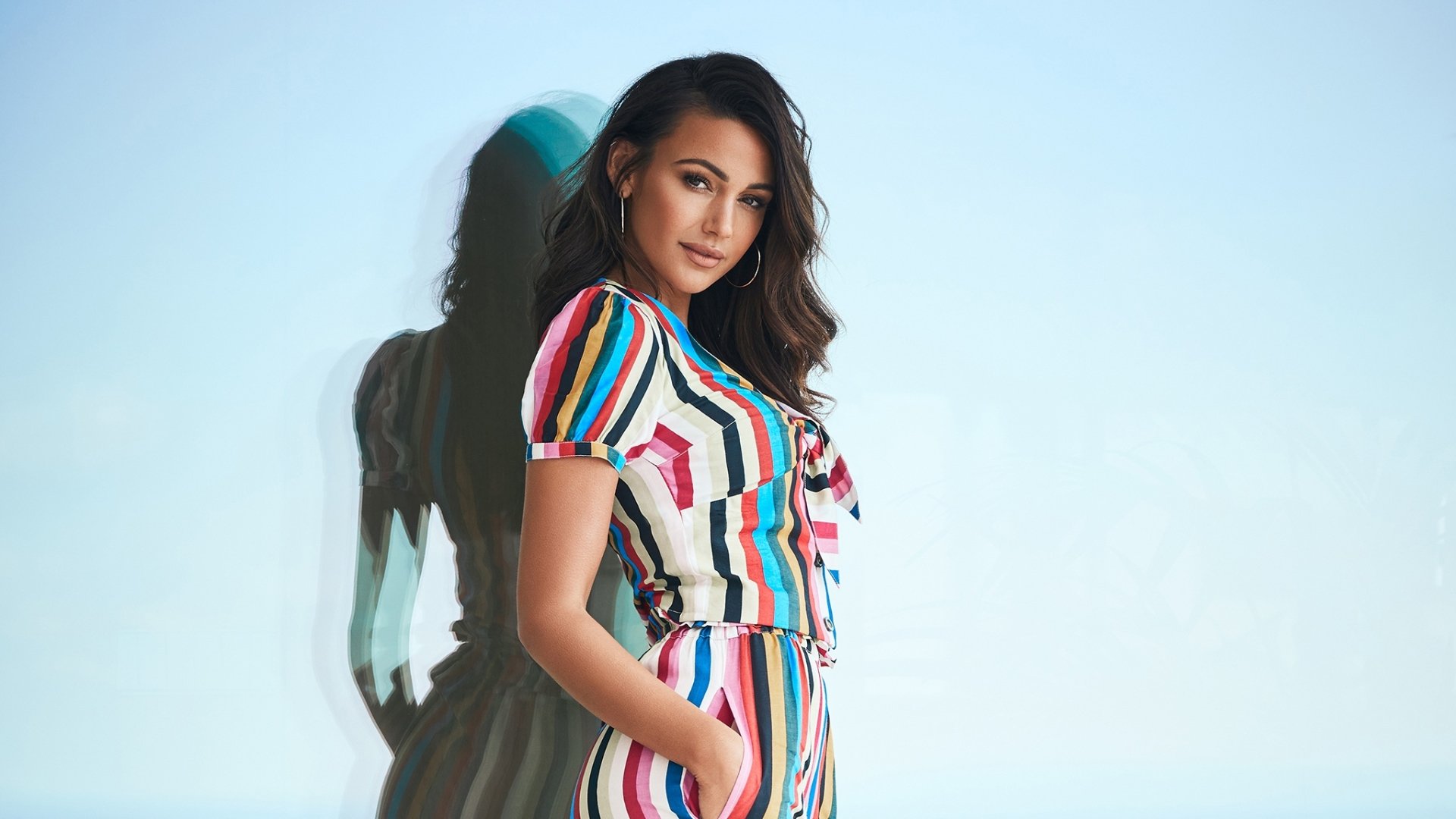 Download Black Hair Reflection English Actress Woman Michelle Keegan HD Wallpaper