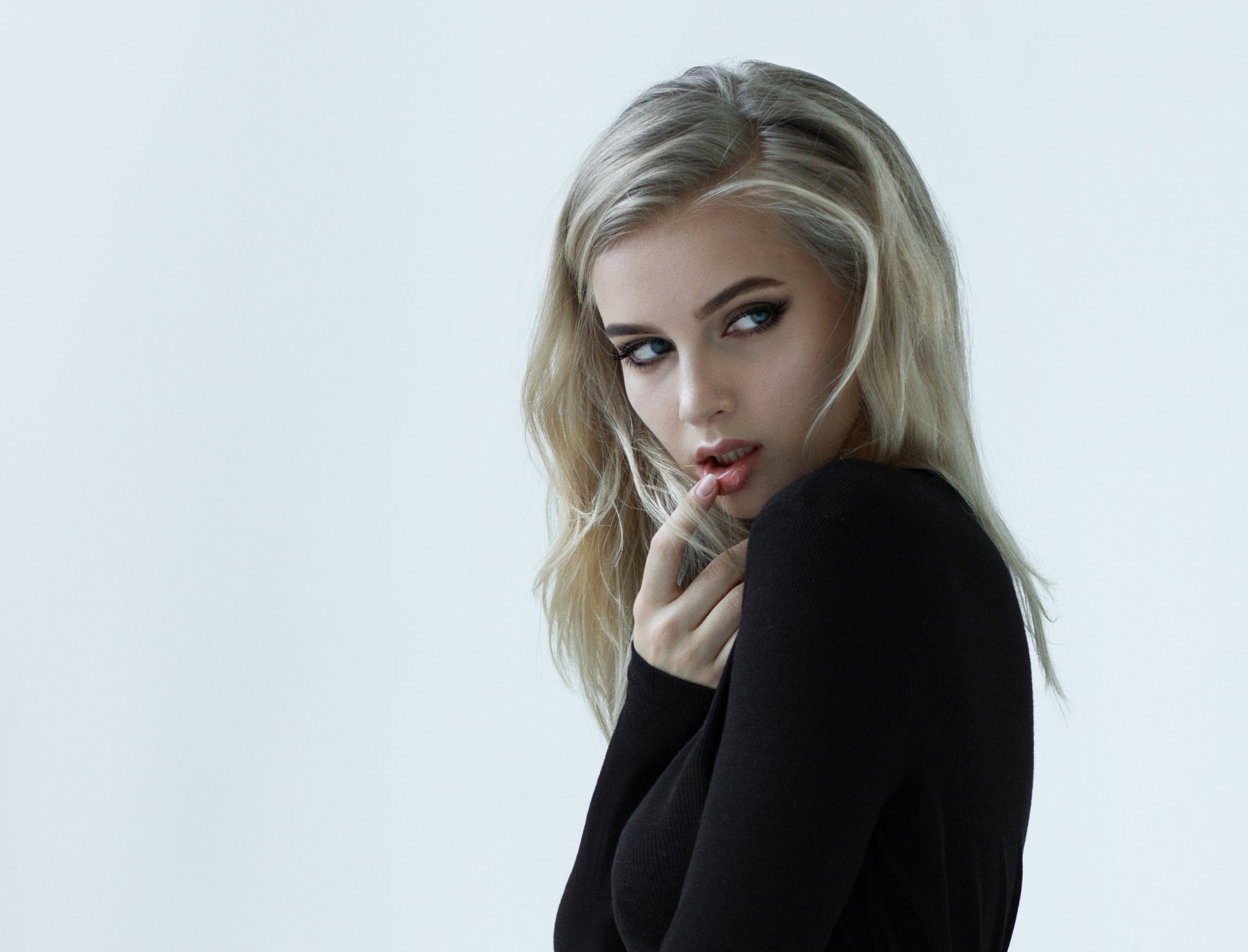 Download Blue Eyes Blonde Woman Model HD Wallpaper by Tim Rise