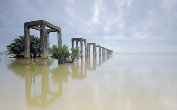 columns photography water HD Desktop Wallpaper | Background Image