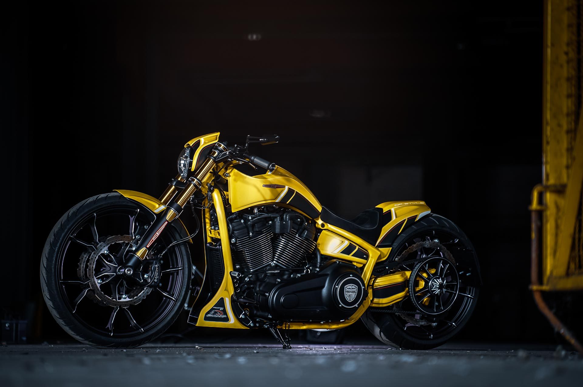 Silverstone customized Thunderbike Harley-Davidson Breakout by Ben Ott