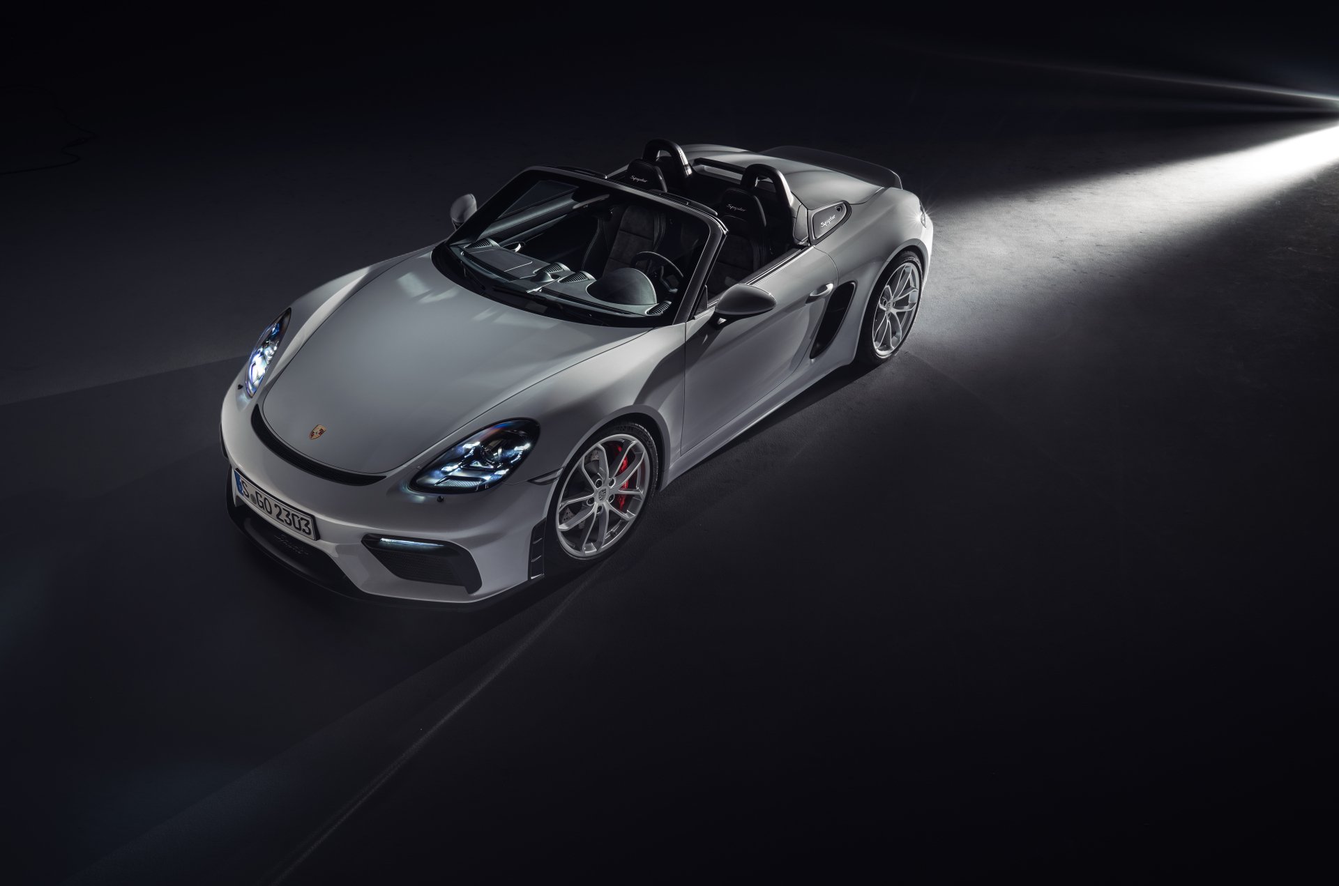 Download Silver Car Car Porsche Vehicle Porsche 718 Spyder 4k Ultra HD Wallpaper