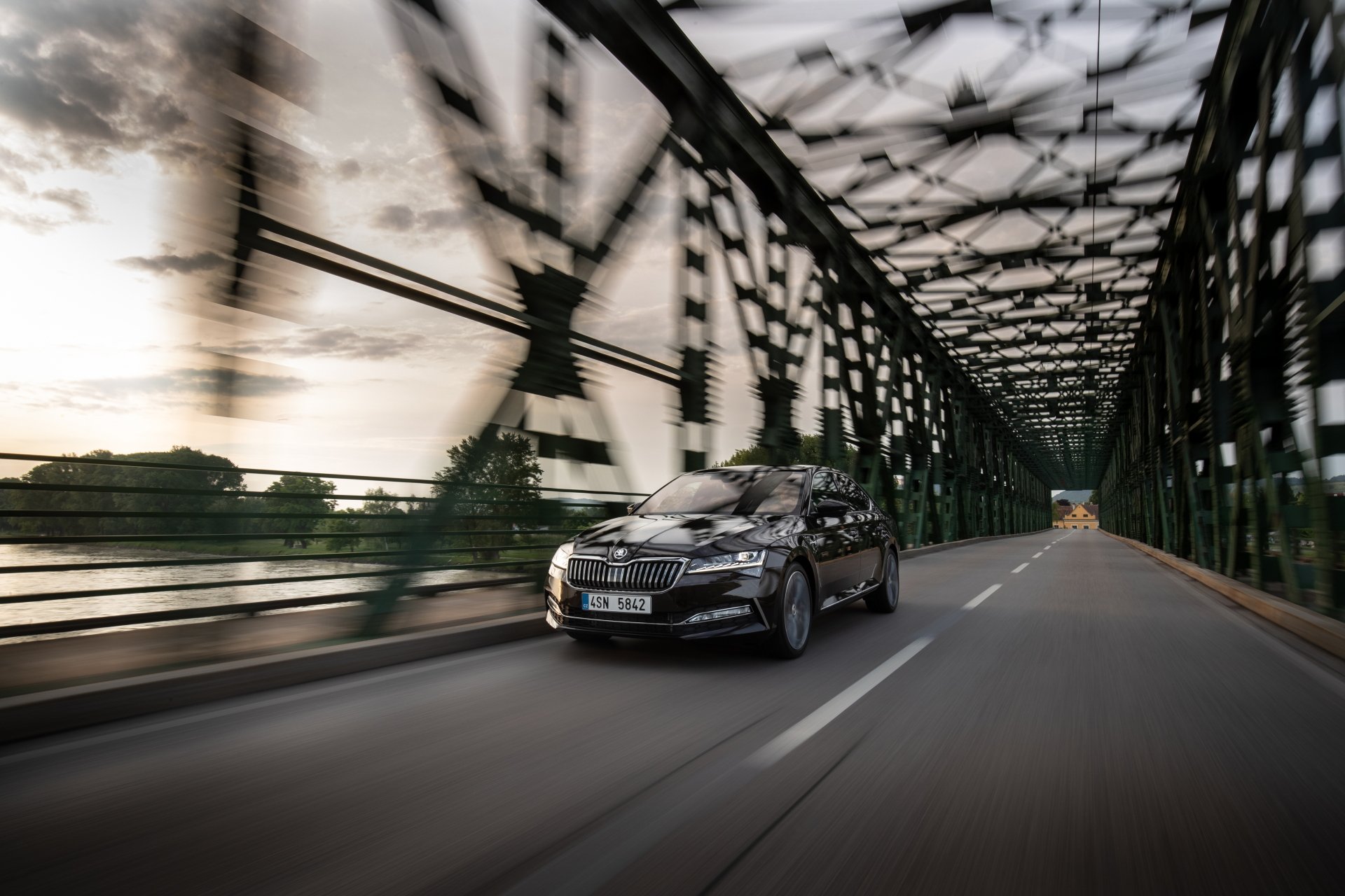 Download Car Skoda Vehicle Skoda Superb 4k Ultra HD Wallpaper