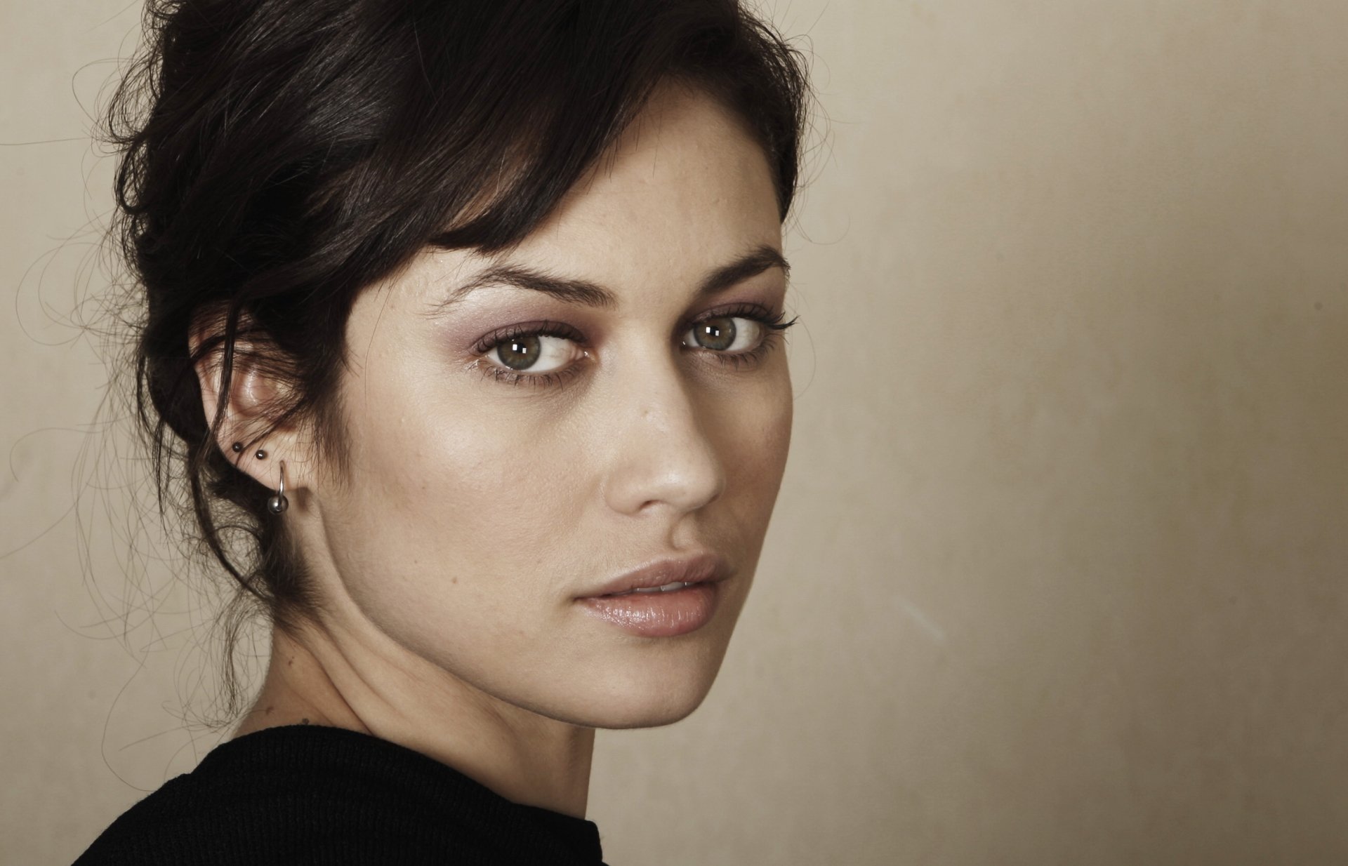 Olga Kurylenko Hd Wallpaper Erofound