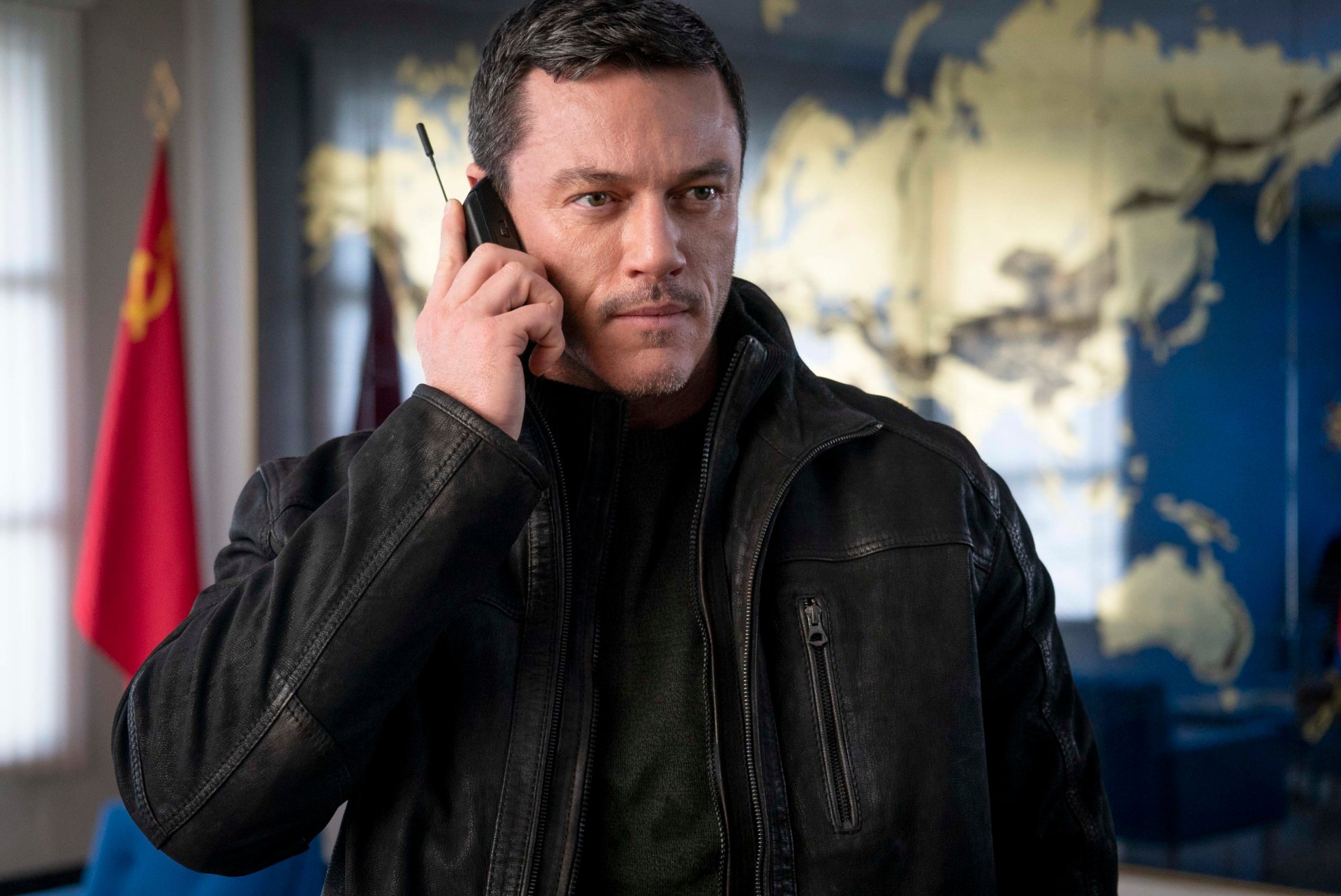 Download Luke Evans Anna (Movie) Movie Anna HD Wallpaper