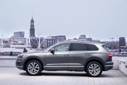 SUV silver car car Volkswagen vehicle Volkswagen Touareg HD Desktop Wallpaper | Background Image