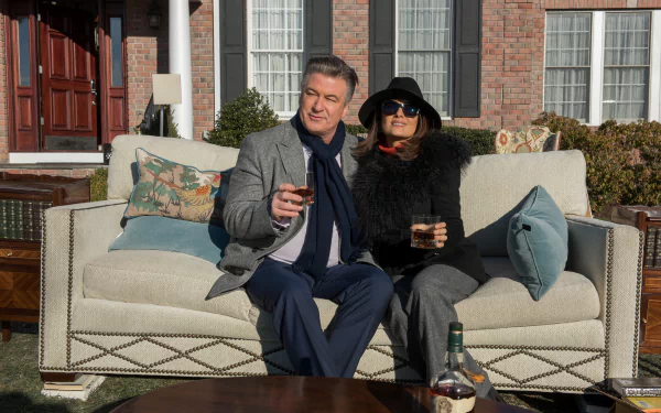 Alec Baldwin Salma Hayek movie Drunk Parents HD Desktop Wallpaper | Background Image