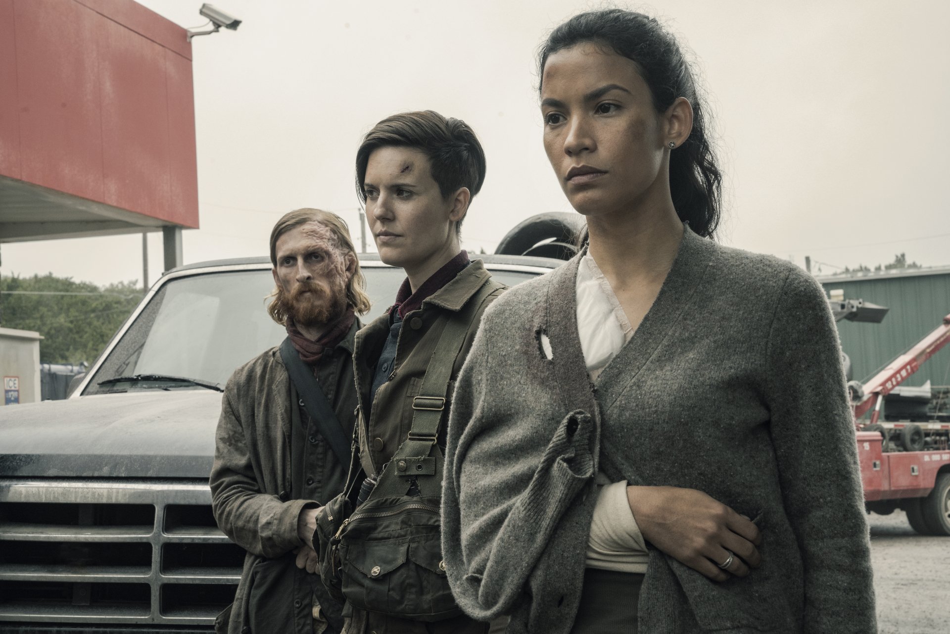 Download Luciana Galvez Althea (Fear The Walking Dead) Dwight (The Walking Dead) Danay Garcia Maggie Grace Austin Amelio TV Show Fear The Walking Dead 4k Ultra HD Wallpaper