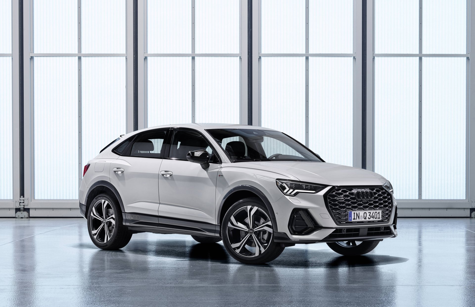 Download Crossover Car Compact Car White Car SUV Car Audi Vehicle Audi Q3 4k Ultra HD Wallpaper