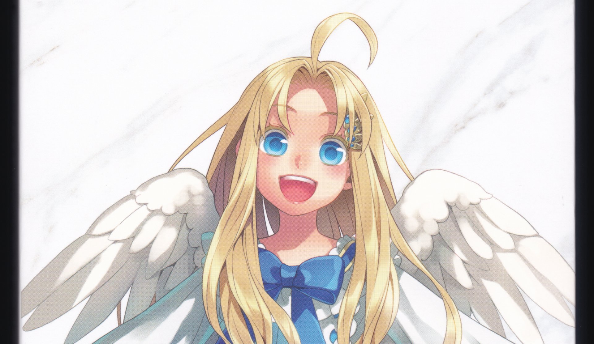 Bright 2K Quad HD anime desktop wallpaper of Filo from The Rising of the Shield Hero: smiling winged girl with long blonde hair and bright blue eyes against a marble white background.