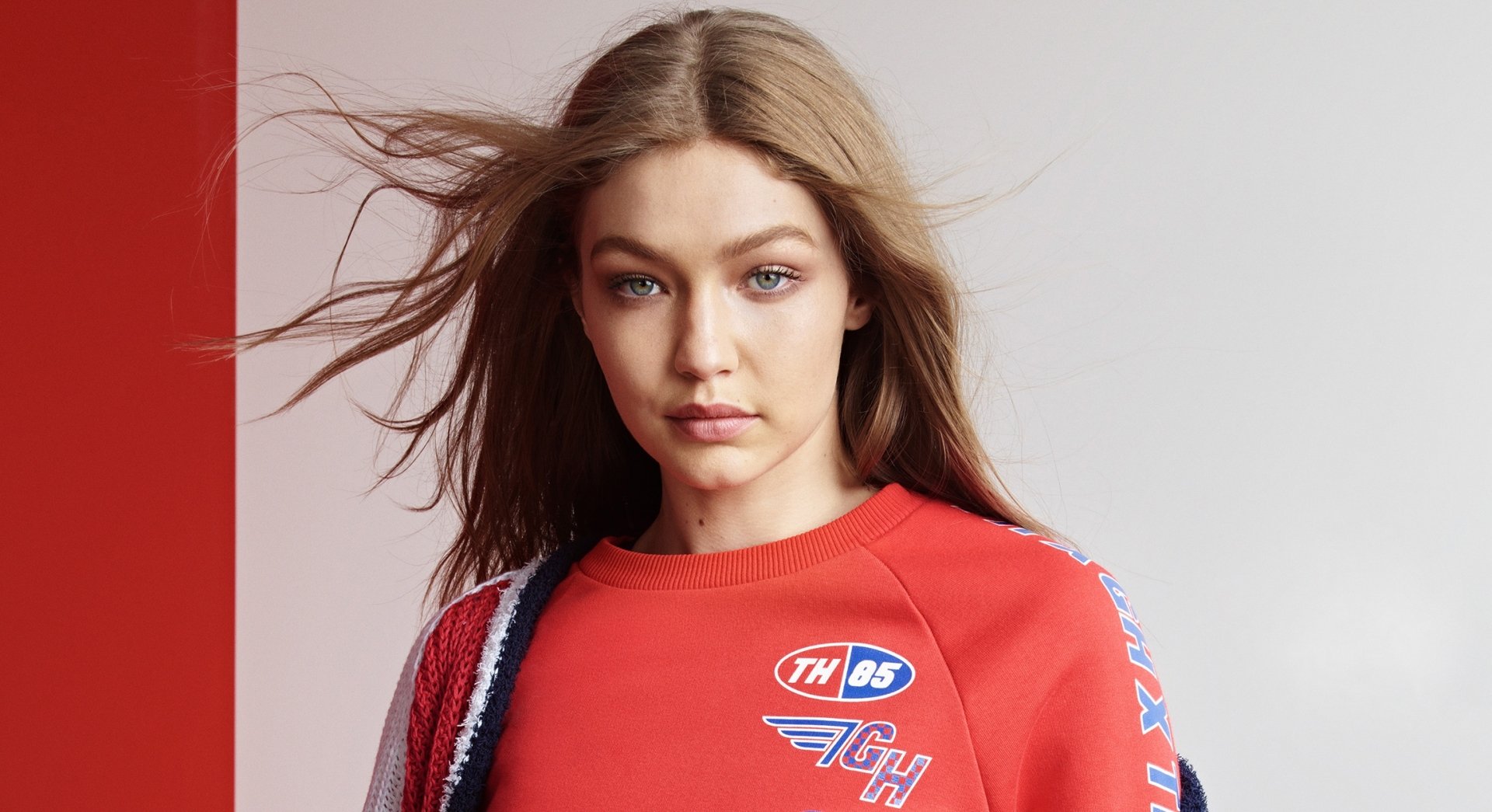 Download Brunette Blue Eyes American Model Celebrity Gigi Hadid HD Wallpaper