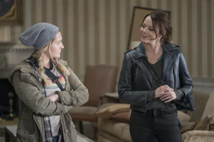 Abigail Breslin Emma Stone movie Zombieland: Double Tap HD Desktop Wallpaper | Background Image