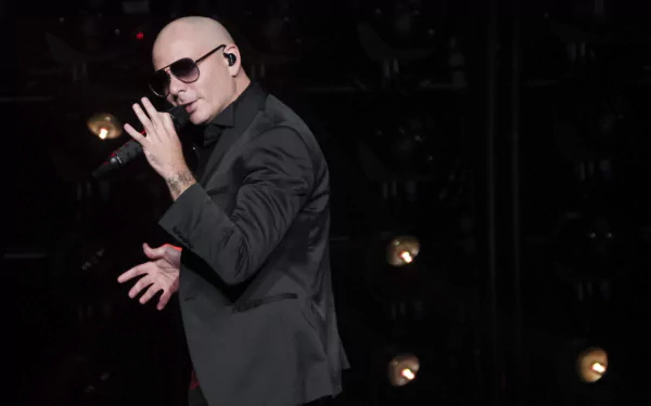 singer rapper American Pitbull (Singer) Armando Christian Pérez music pit bull HD Desktop Wallpaper | Background Image