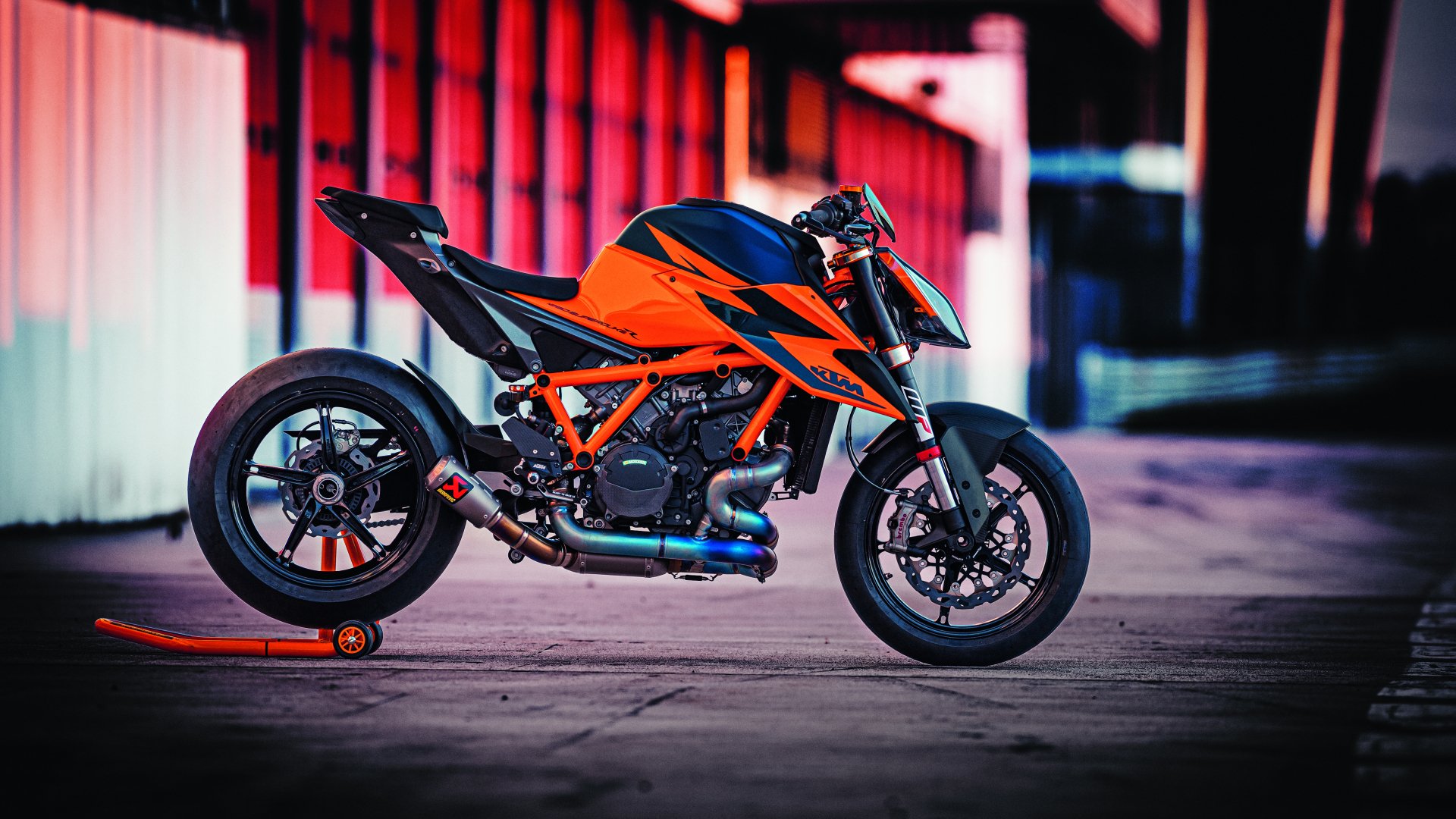 Download Vehicle KTM 1290 Super Duke 4k Ultra HD Wallpaper