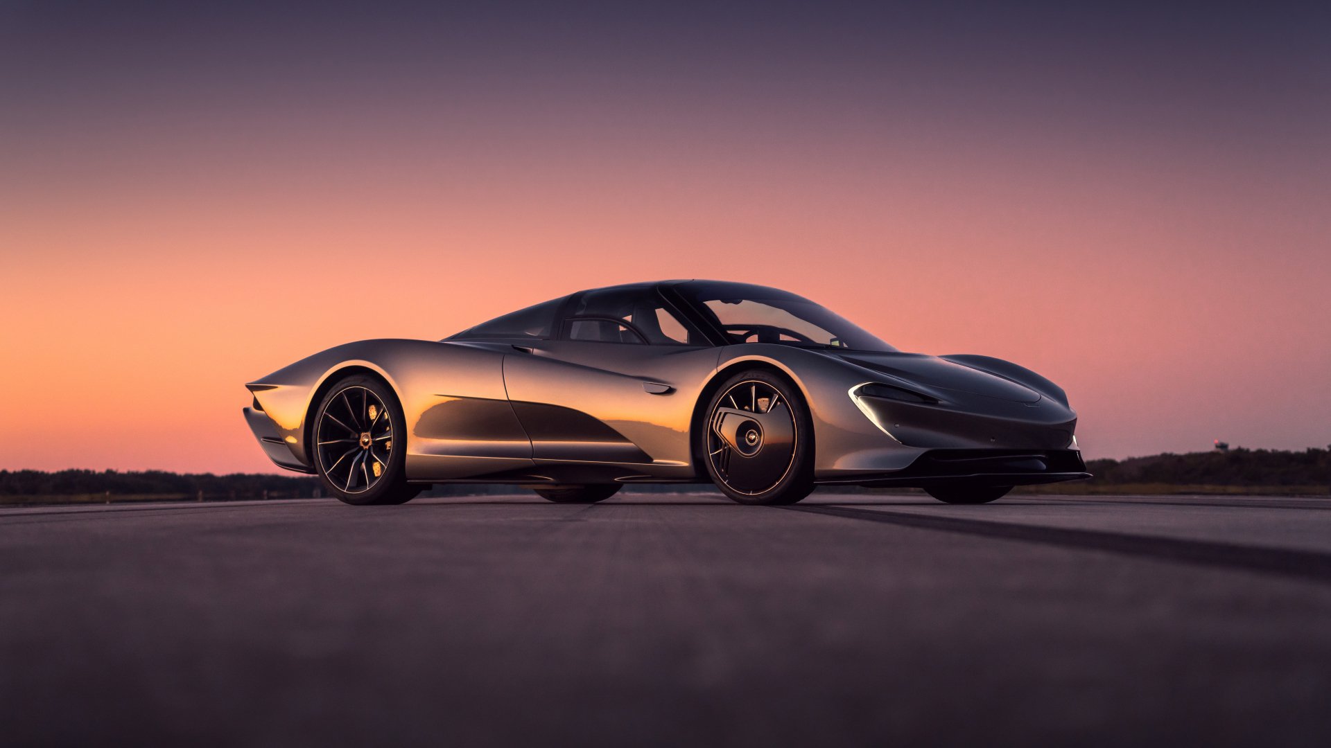Download Vehicle McLaren Speedtail 8k Ultra HD Wallpaper