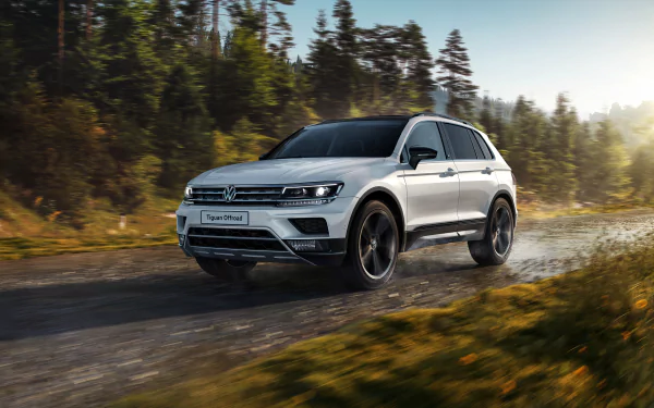  White Volkswagen Tiguan Offroad