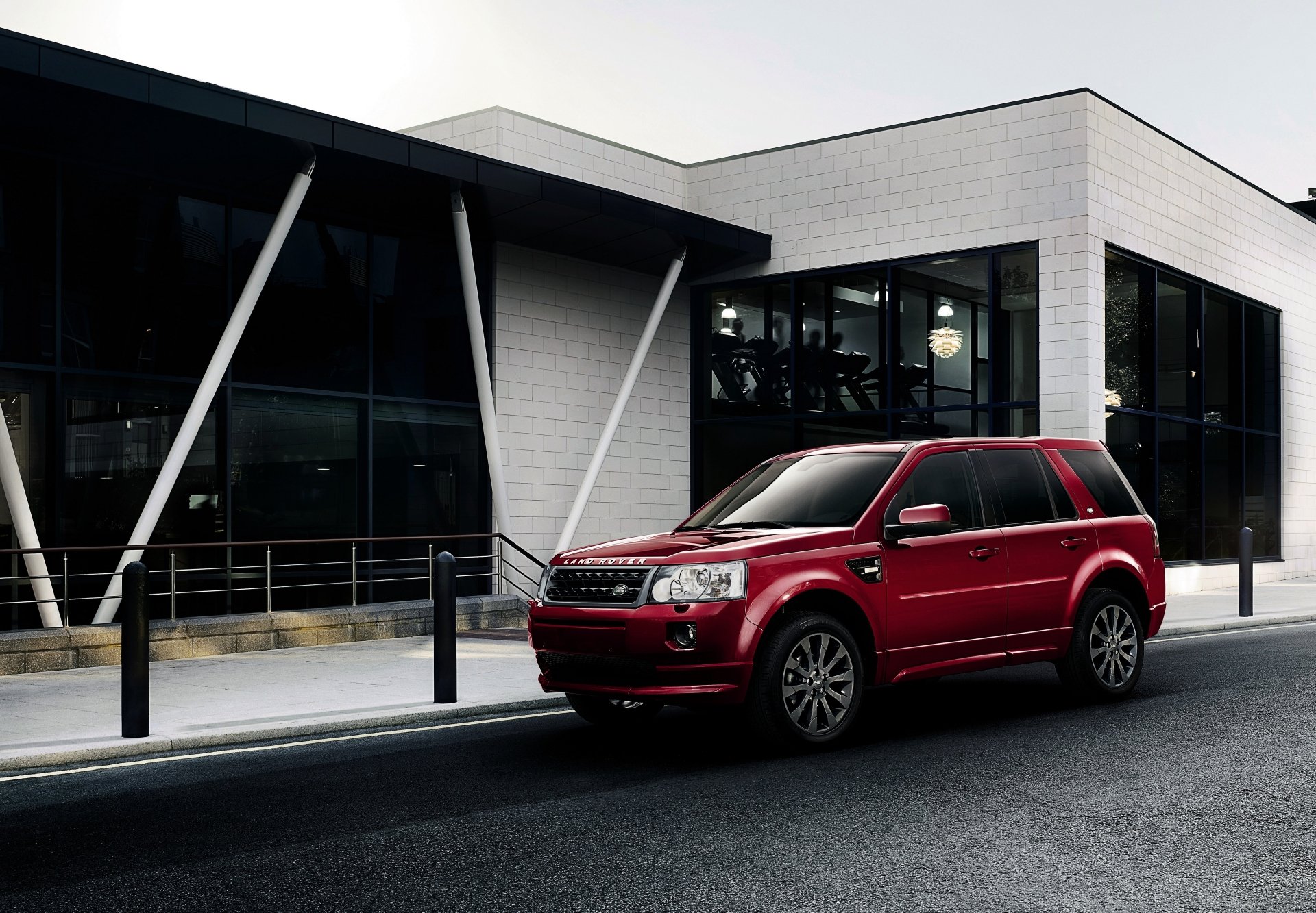 Download Car SUV Land Rover Vehicle Land Rover Freelander 4k Ultra HD Wallpaper