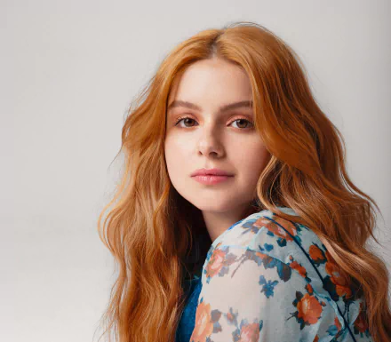 brown eyes redhead American actress Celebrity Ariel Winter HD Desktop Wallpaper | Background Image