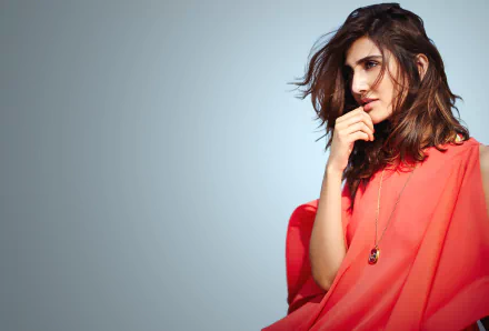 brunette Bollywood actress Indian Celebrity Vaani Kapoor HD Desktop Wallpaper | Background Image