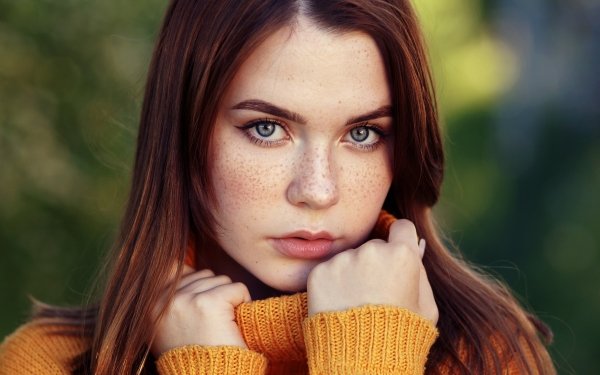 Women Model Freckles Face Blue Eyes HD Wallpaper | Background Image