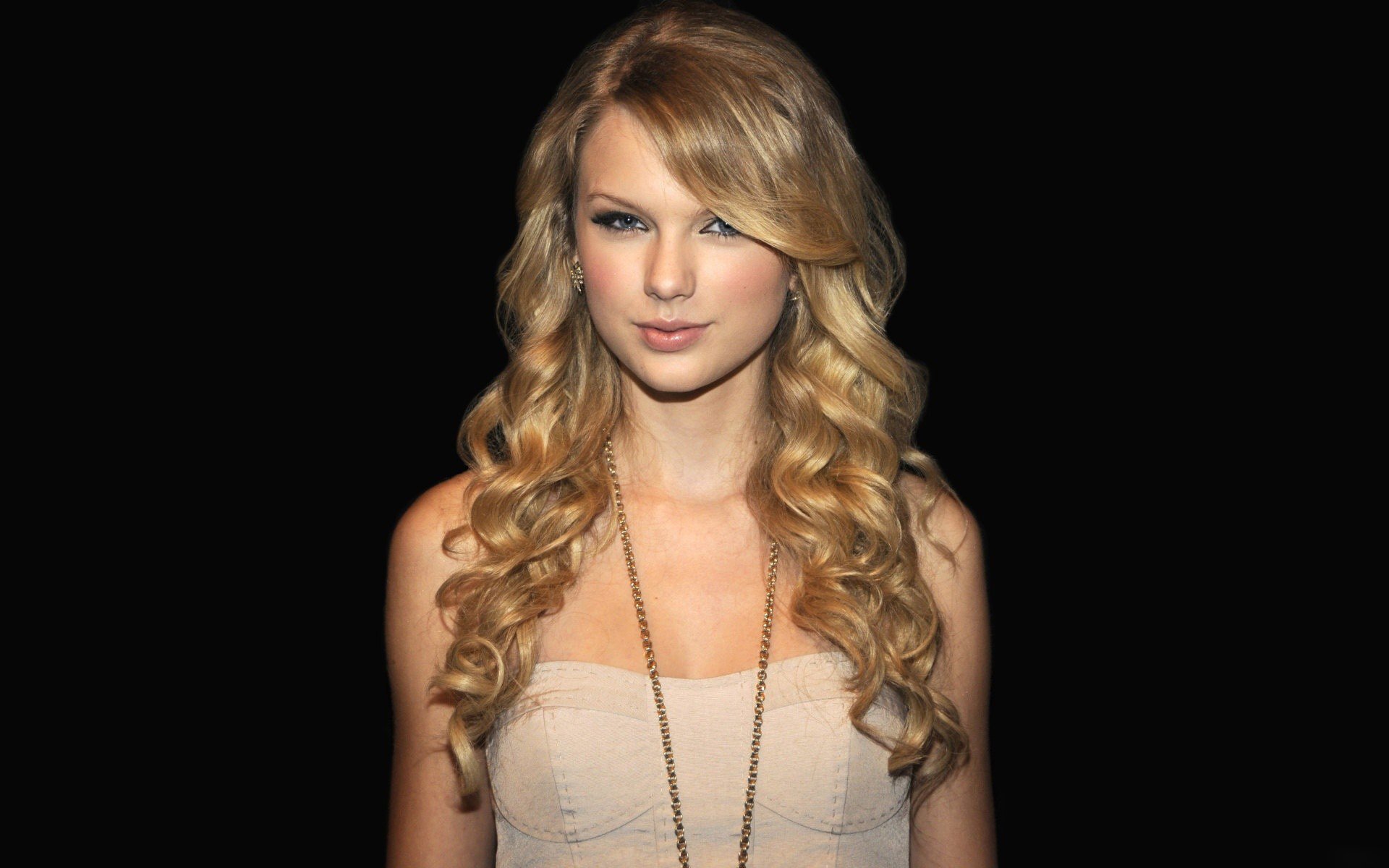 Тейлор музыка. Taylor Swift. Taylor Swift Тейлор Свифт. Тейлор Свифт фото. Taylor Swift 2022.