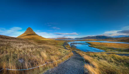  Iceland, Kirkjufell Valley