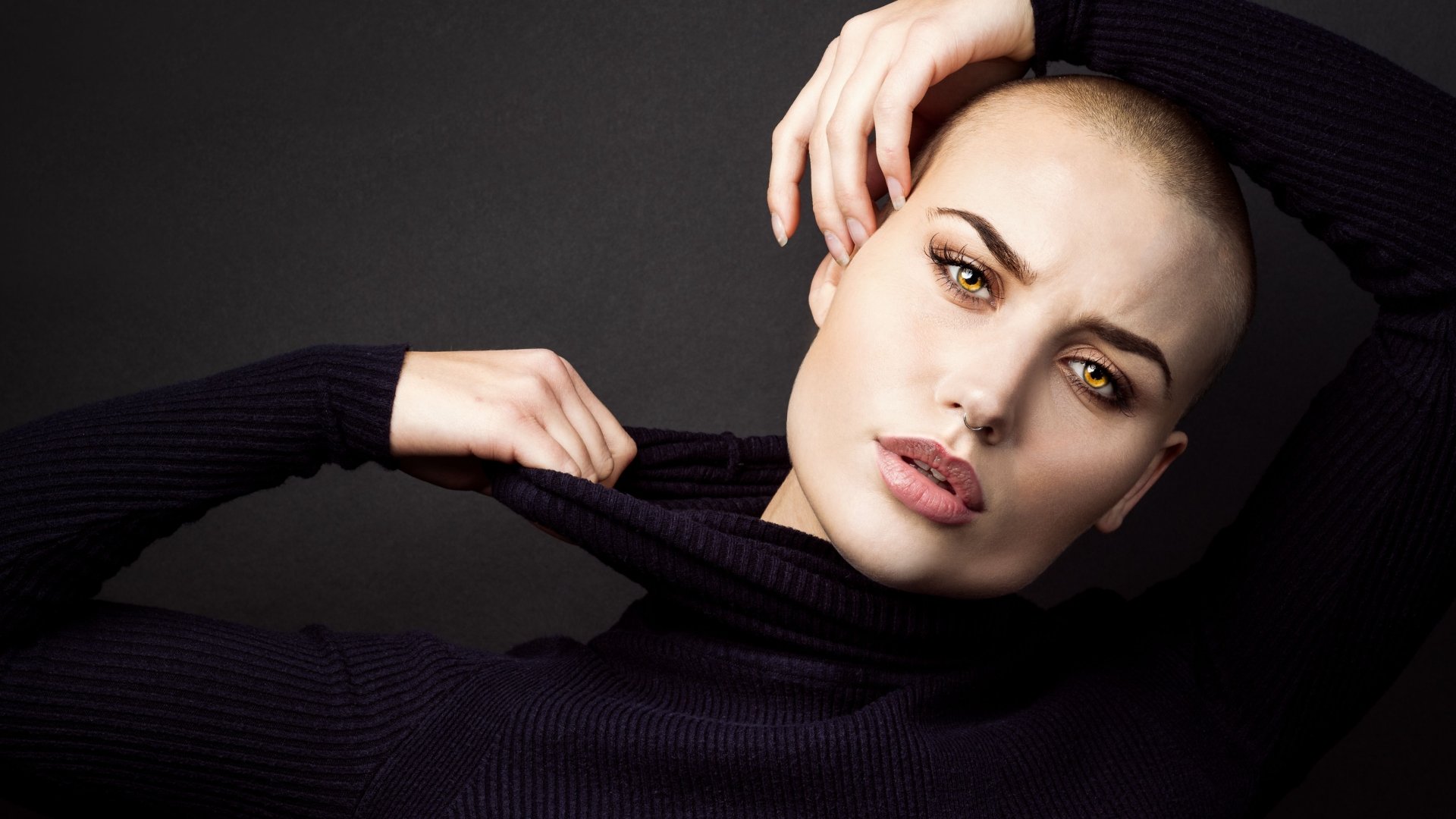 Download Piercing Bald Sweater Vendela Lindblom Woman Model 4k Ultra HD Wallpaper