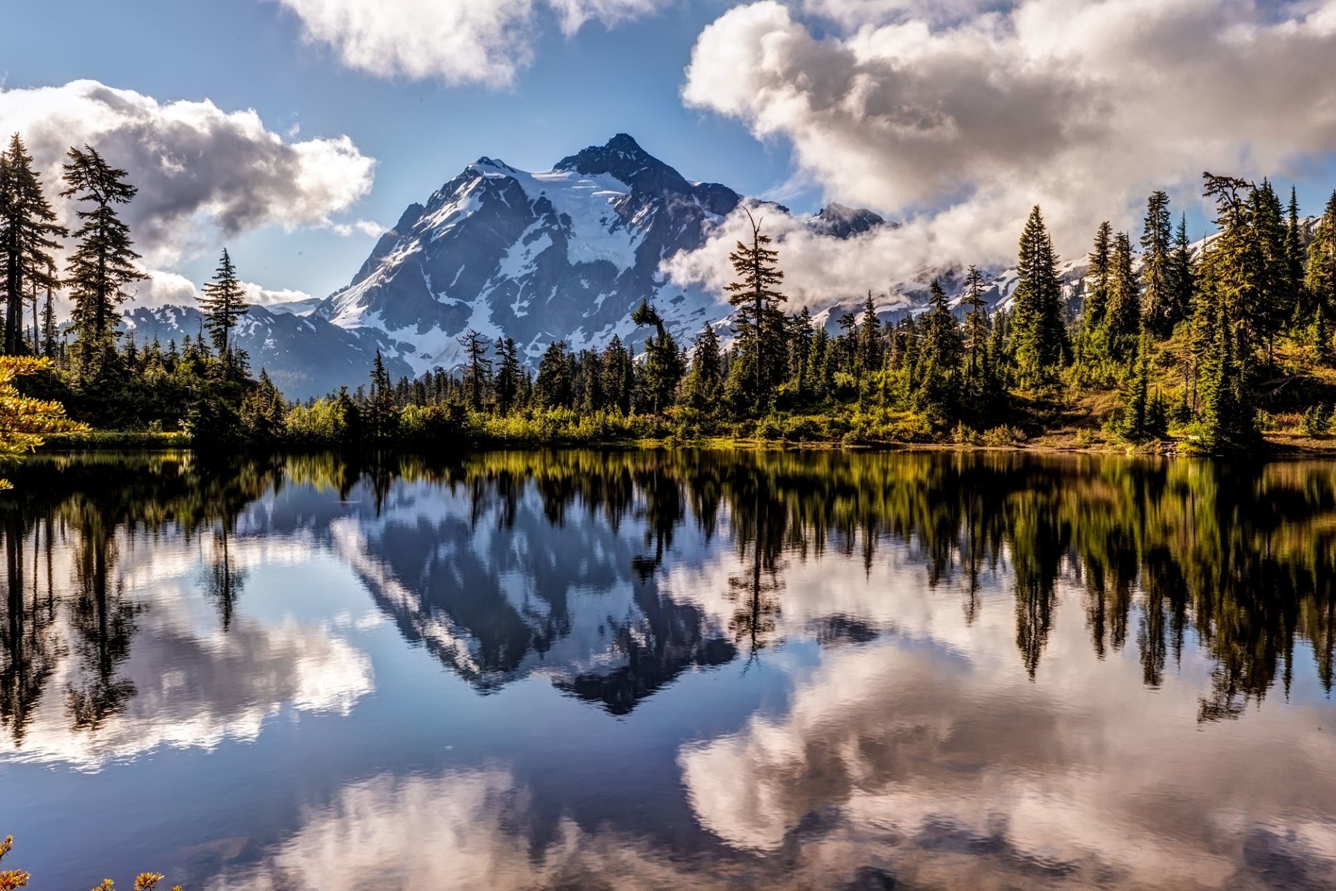 Download Cloud Lake Mountain Nature Reflection HD Wallpaper | 2000x1333 ...