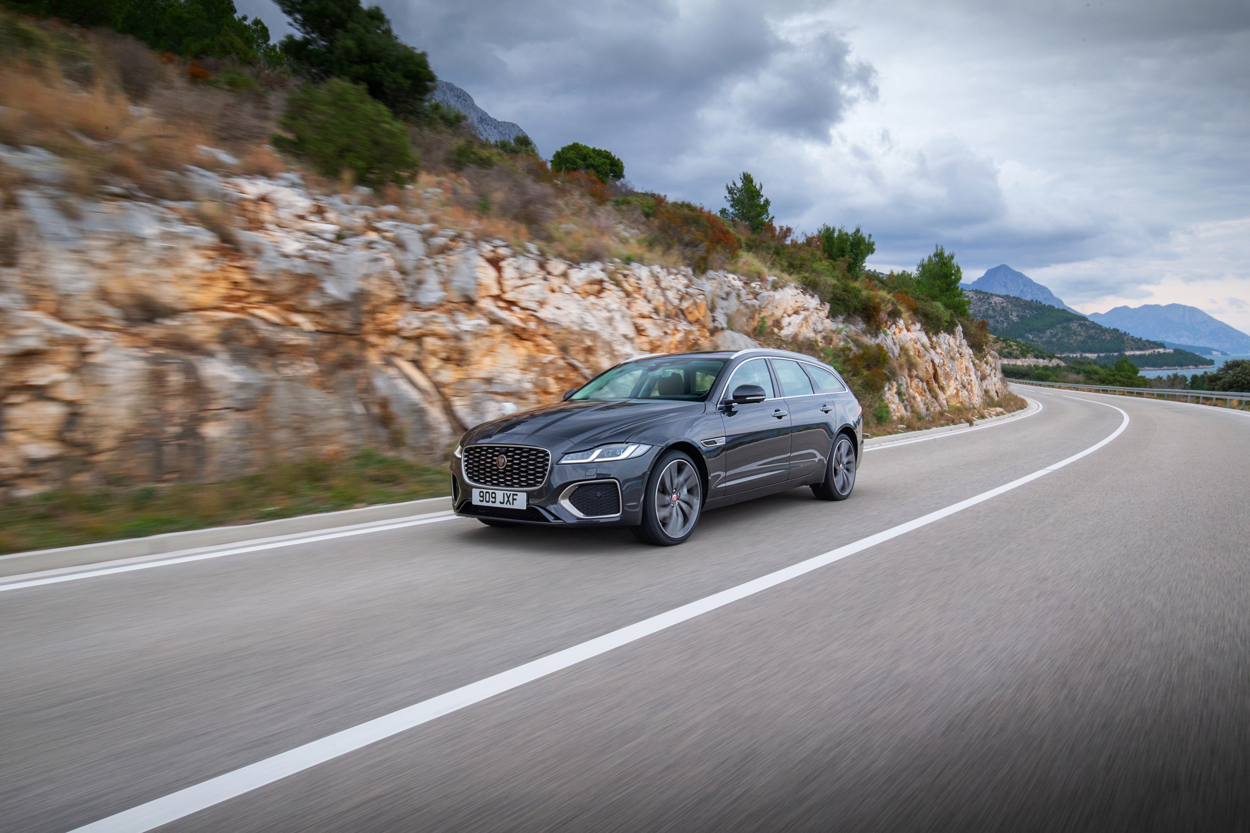 Vehicles Jaguar XFR-S Sportbrake HD Wallpaper | Background Image