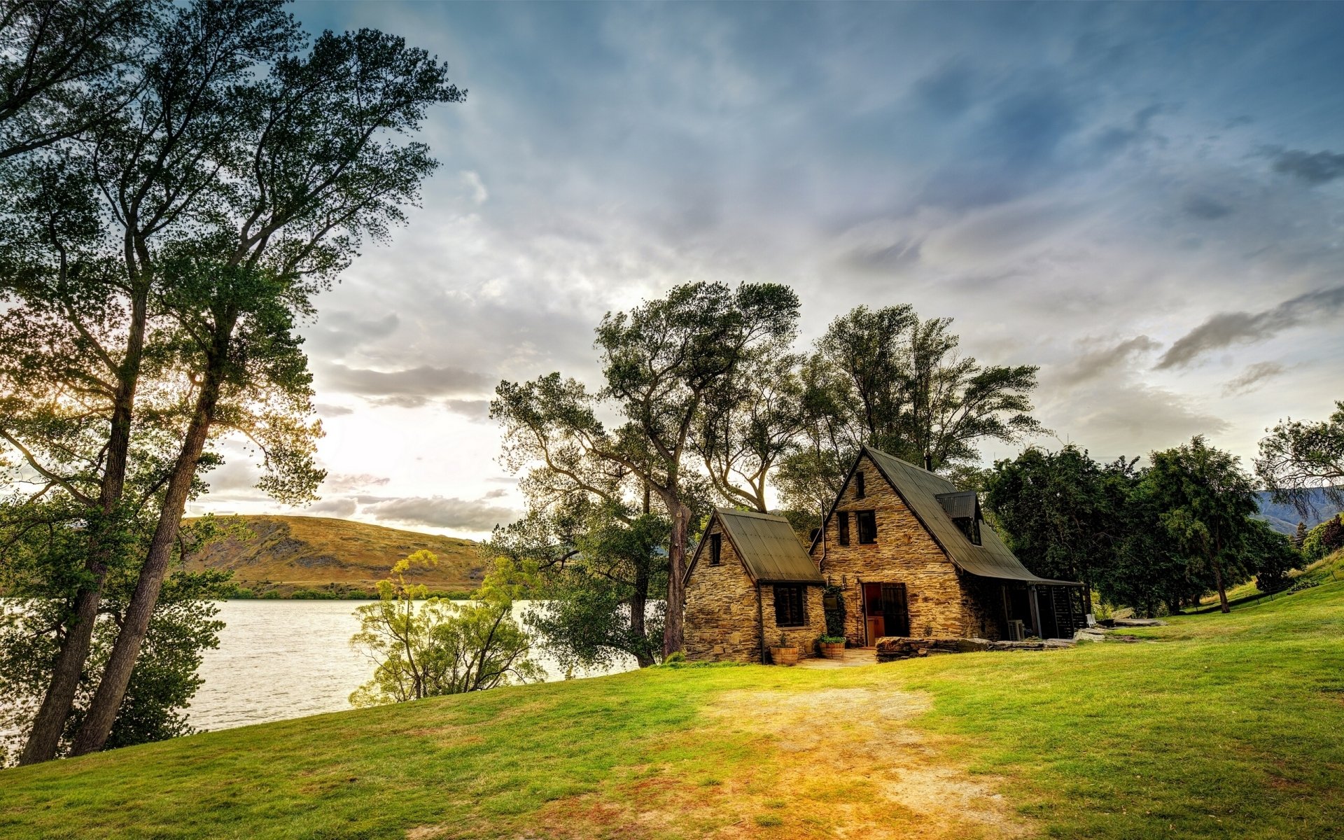 Download Queenstown (New Zealand) New Zealand Lake Tree Man Made Cabin HD Wallpaper