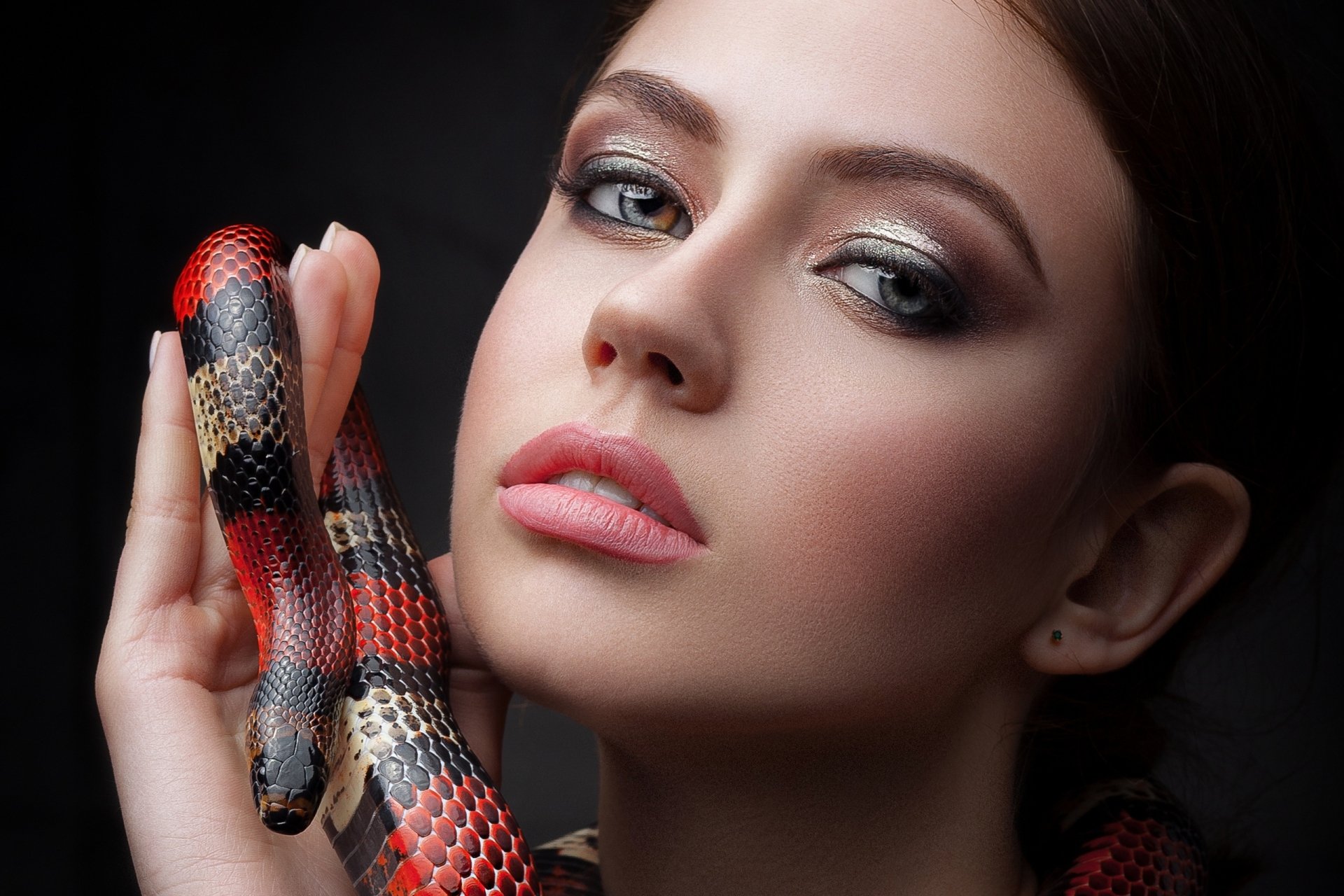 Download Makeup Snake Portrait Hand Face Natalia Gritsenko Woman Mood HD Wallpaper by Ivan Kovalev