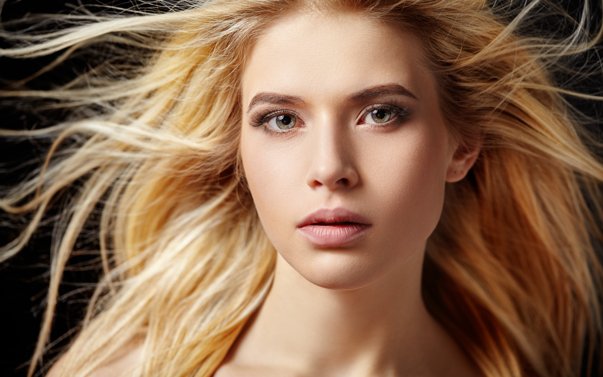 Download Model Portrait Blonde Hair Woman Face Hd Wallpaper