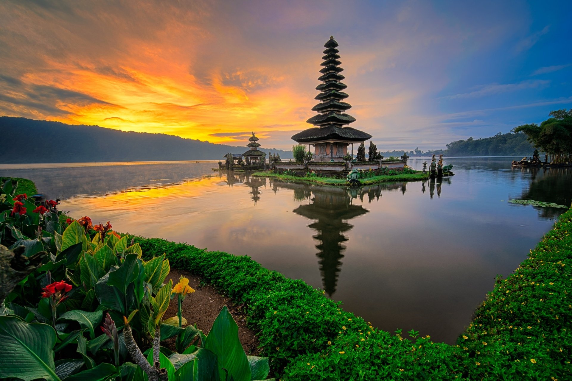 Download Temple Bali Indonesia Nature Sunset Water Religious Pura Ulun