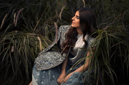 profile Bollywood actress Indian brunette model woman Isha Talwar HD Desktop Wallpaper | Background Image