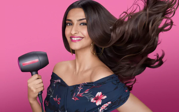 brown eyes lipstick smile long hair Bollywood actress Indian brunette Celebrity Sonam Kapoor HD Desktop Wallpaper | Background Image