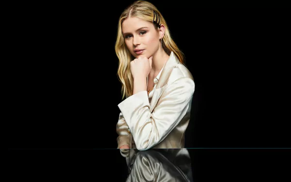 blonde actress Celebrity Erin Moriarty HD Desktop Wallpaper | Background Image