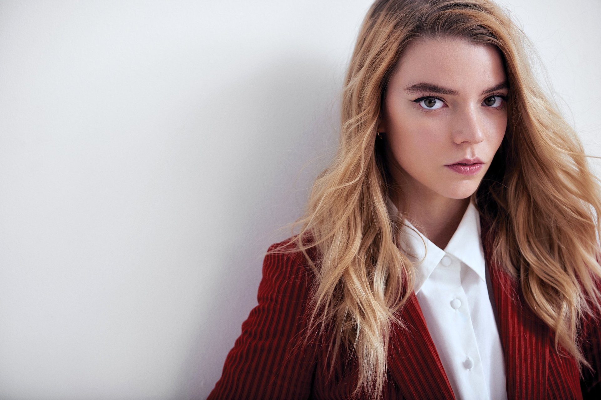 Anya Taylor-Joy HD Wallpaper