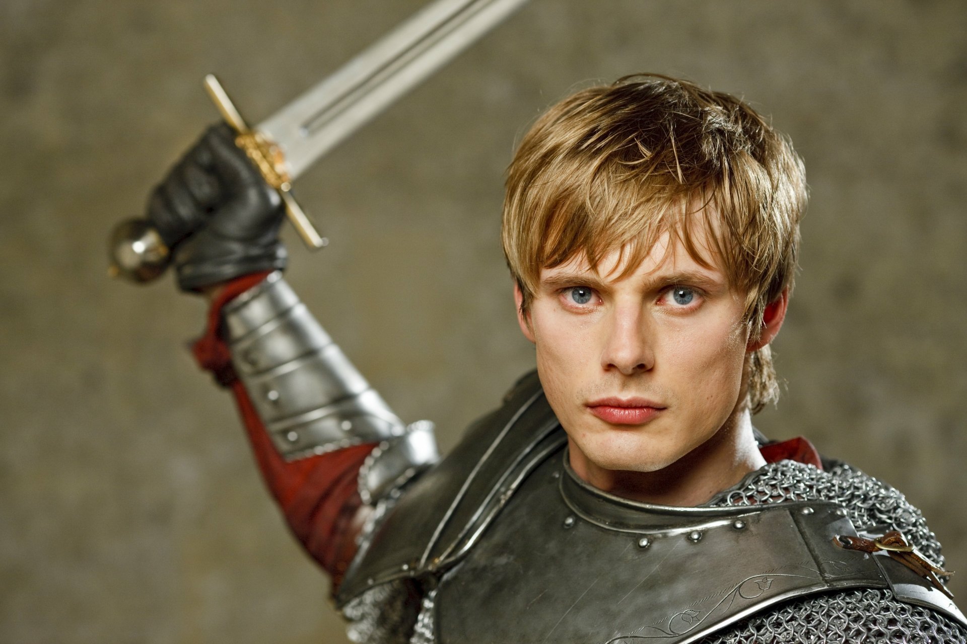 Download Bradley James Arthur (Merlin) TV Show Merlin 4k Ultra HD Wallpaper