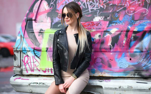 graffiti jacket woman model HD Desktop Wallpaper | Background Image