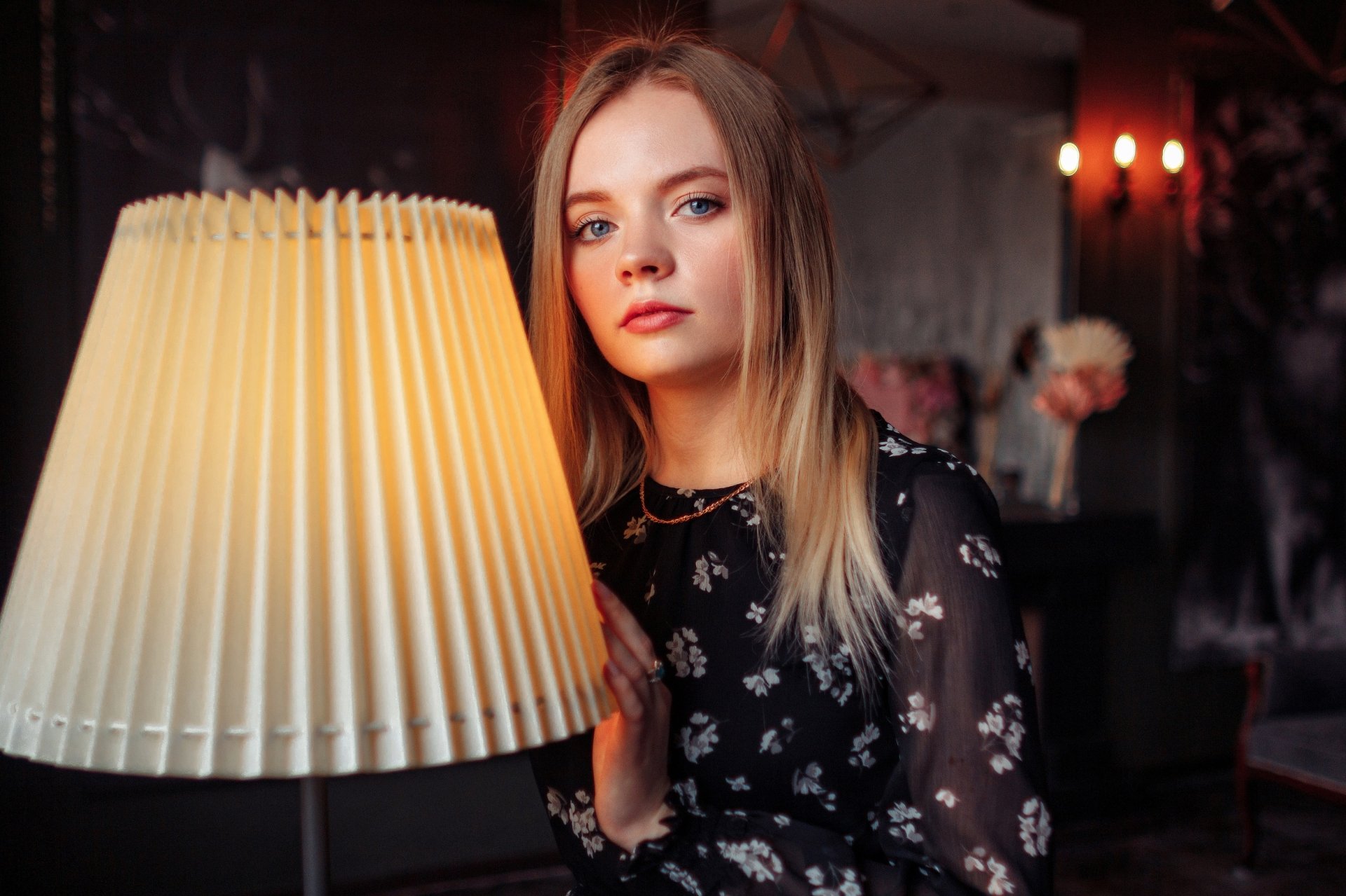 Download Blue Eyes Lipstick Blonde Woman Model HD Wallpaper