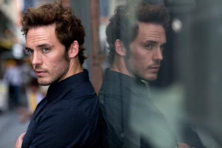 English actor reflection Celebrity Sam Claflin HD Desktop Wallpaper | Background Image