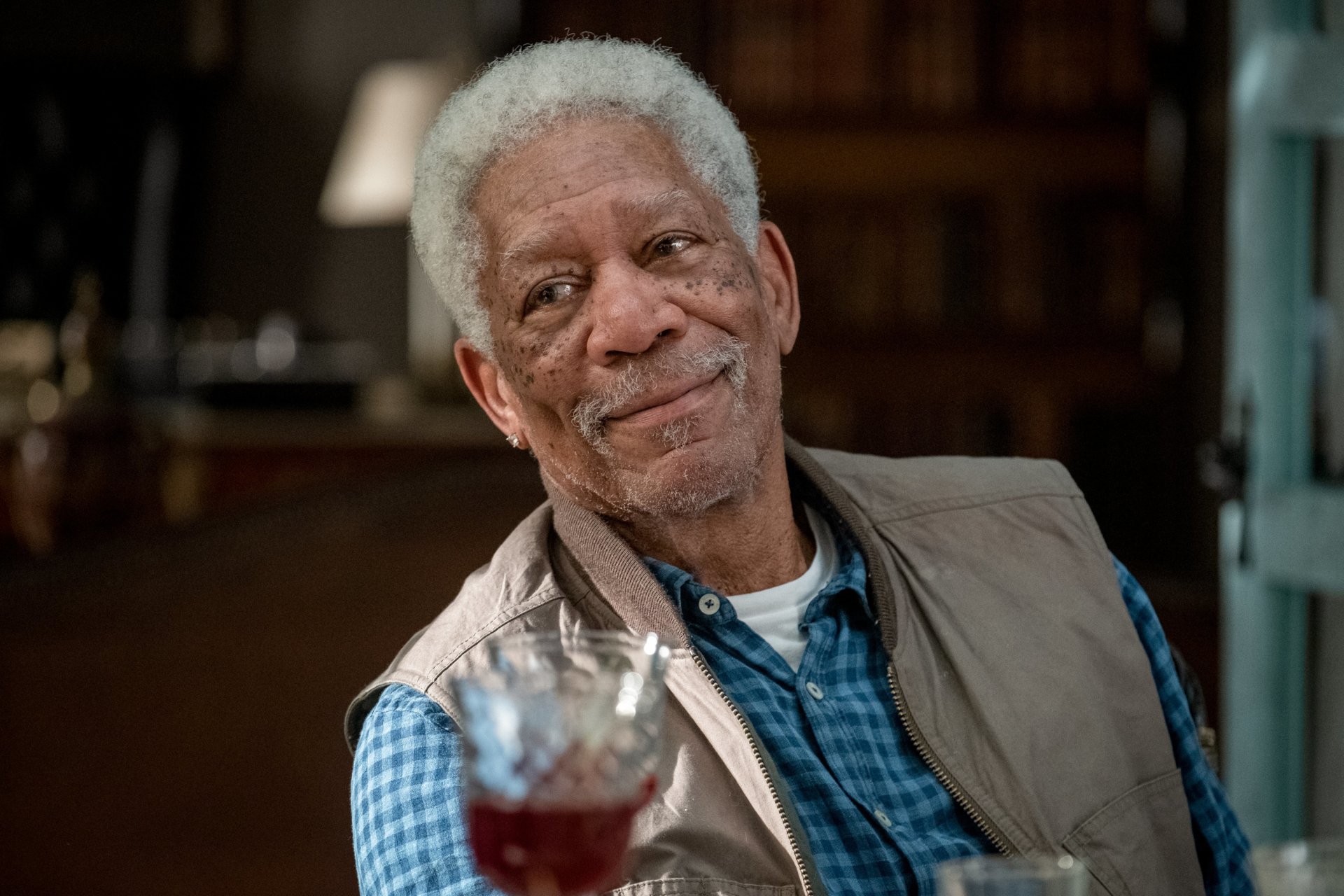 Download Morgan Freeman Movie The Hitman's Wife's Bodyguard HD Wallpaper