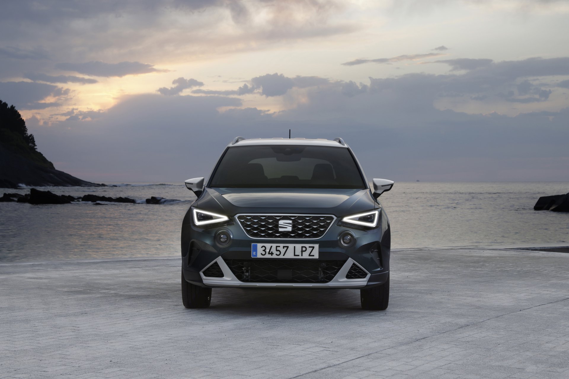 Download SEAT Arona Xperience Vehicle Seat Arona 8k Ultra HD Wallpaper