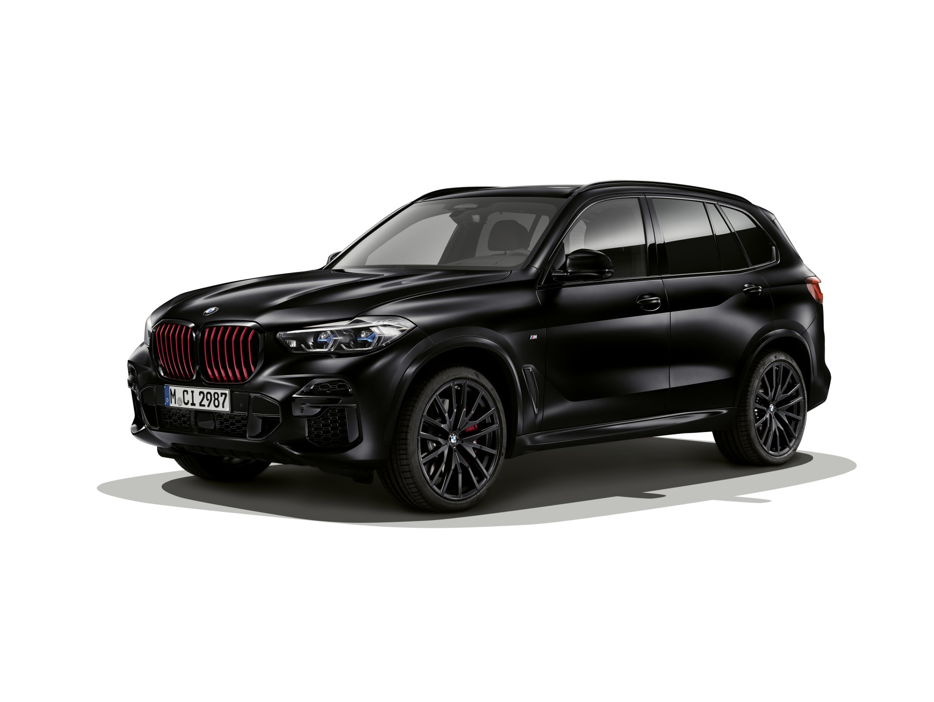 Download SUV Vehicle BMW X5 8k Ultra HD Wallpaper