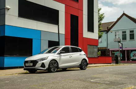  White Hyundai i20 N Line (BC3)